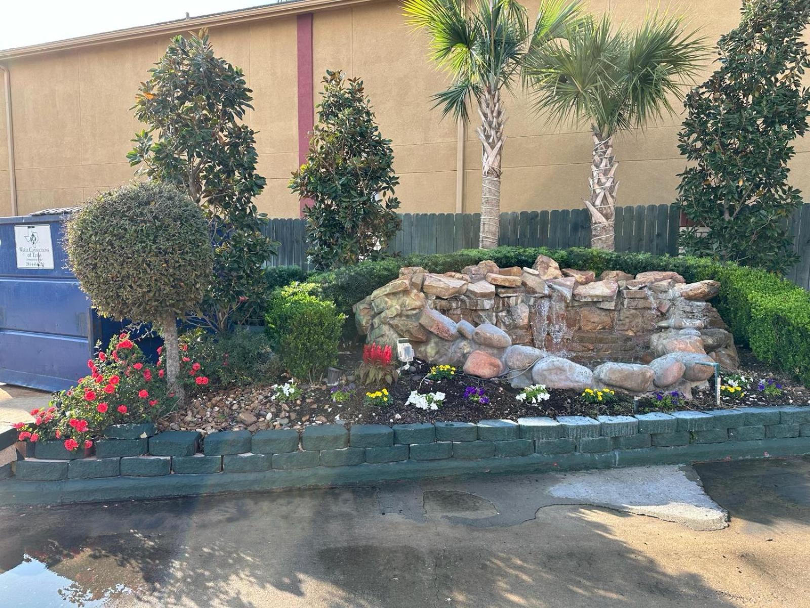 Palace Inn I-45 & Bellfort Houston Ngoại thất bức ảnh