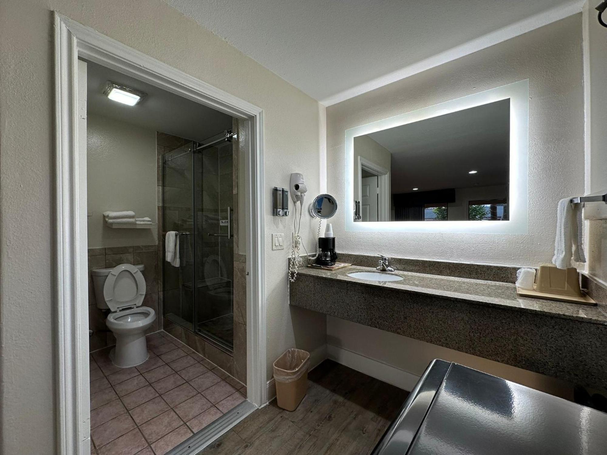 Palace Inn I-45 & Bellfort Houston Ngoại thất bức ảnh