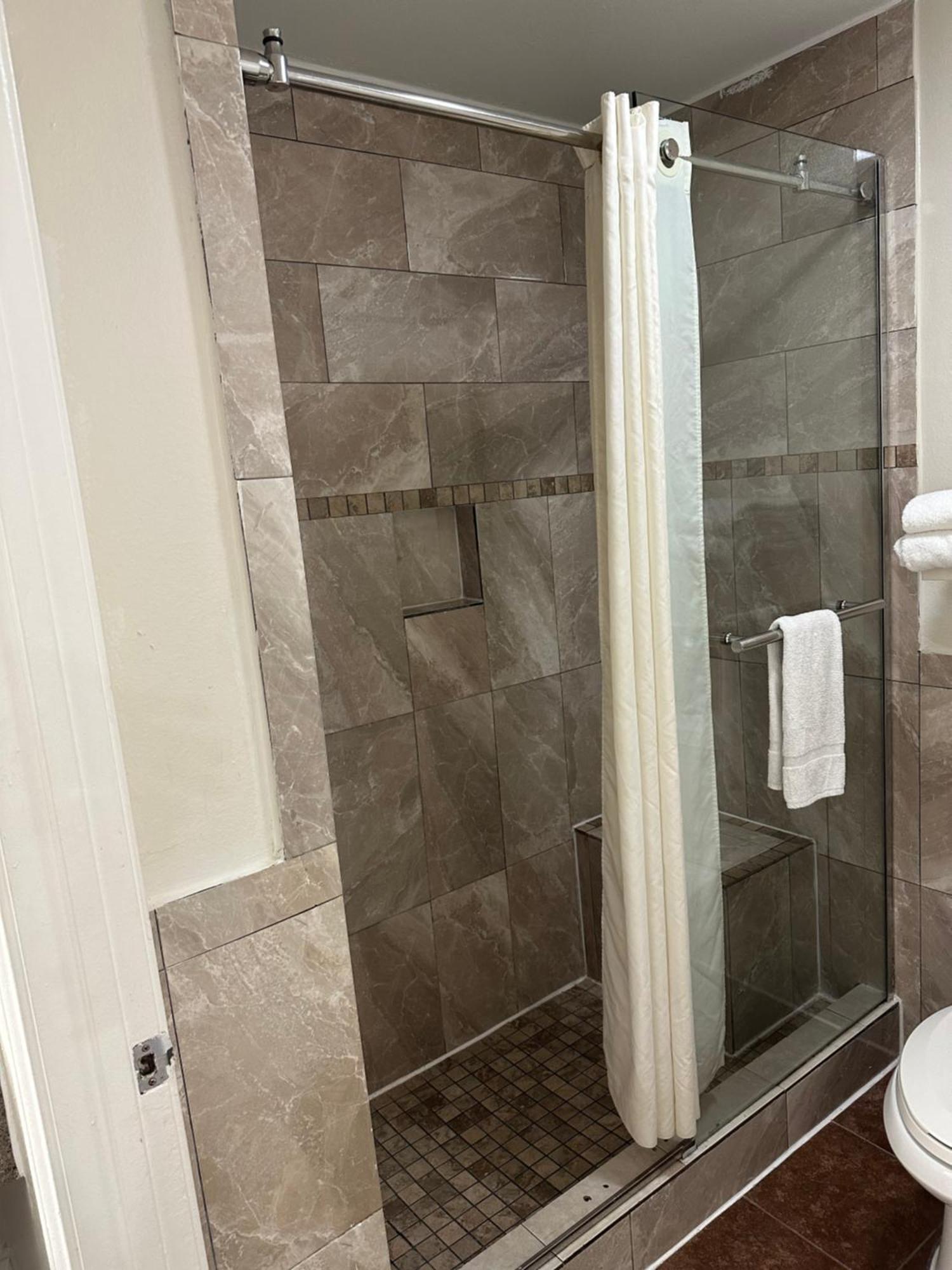 Palace Inn I-45 & Bellfort Houston Ngoại thất bức ảnh