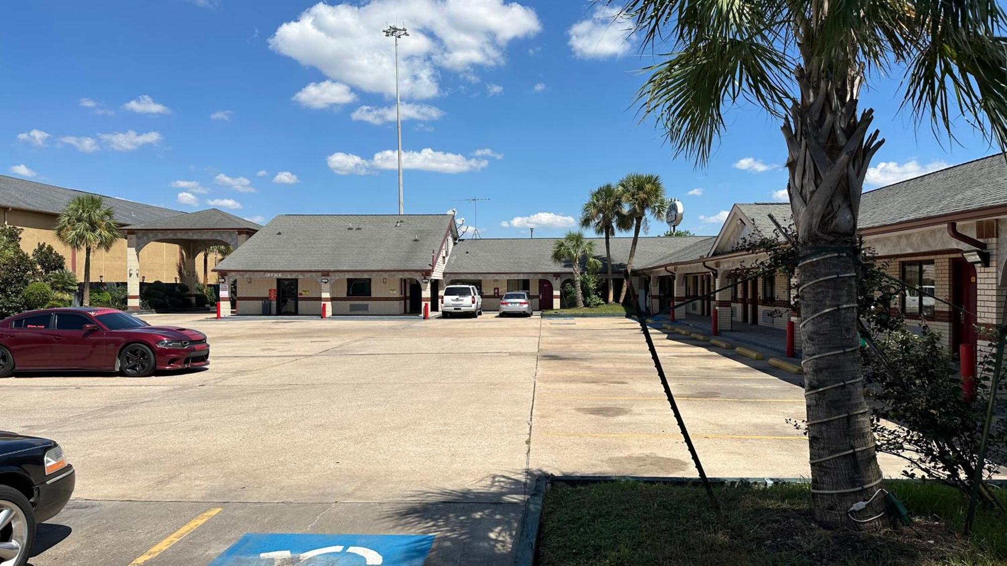 Palace Inn I-45 & Bellfort Houston Ngoại thất bức ảnh